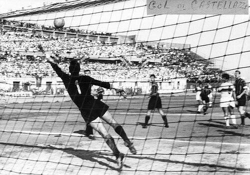 Il gol di Mario Castellazzi in Catania-Inter del 1961