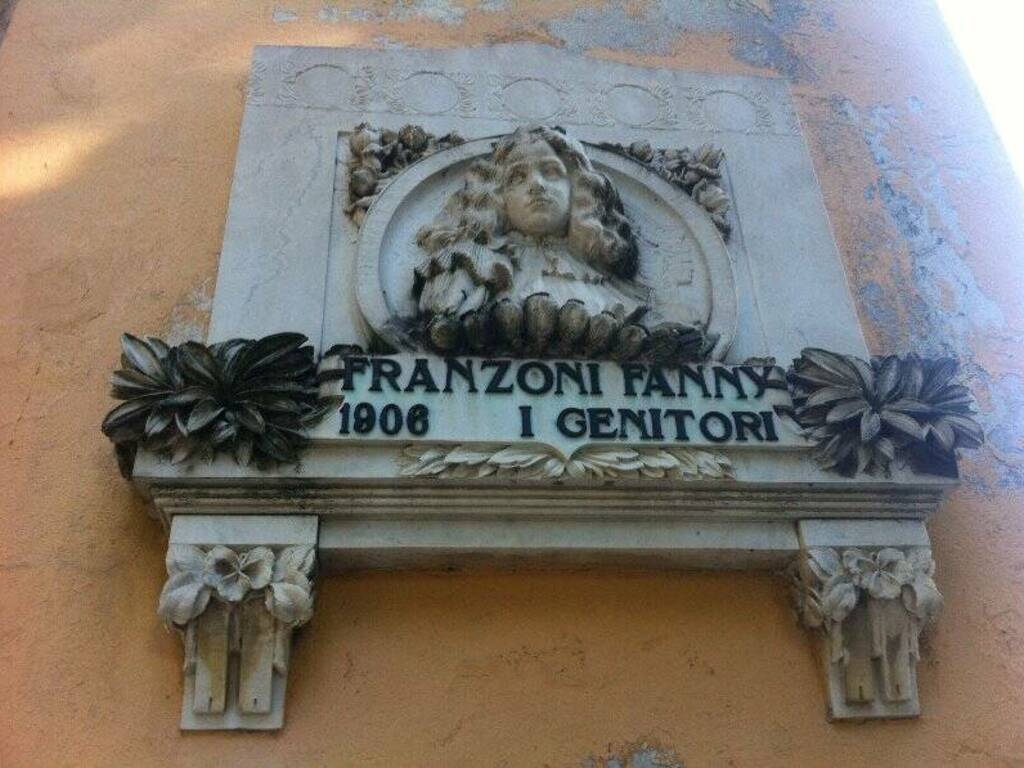 La lapide di Fanny Franzoni