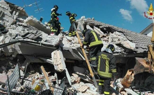 I soccorsi nelle zone colpite dal terremoto nel Centro Italia
