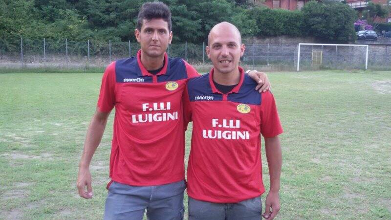 Francesco Franzoni e Alessandro Ariani posano al "La Ferrara" con la maglia del Foce Magra Ameglia.