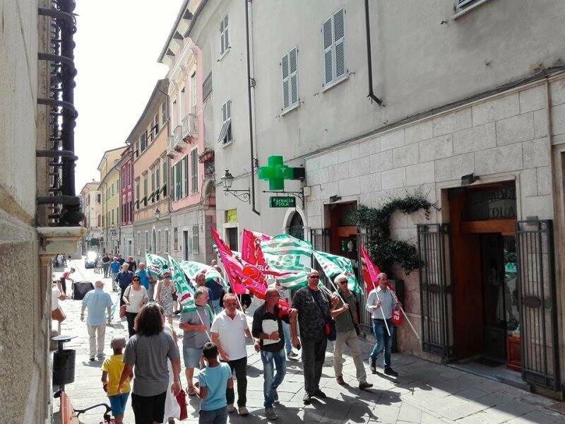 Protesta dei lavoratori di Marinella