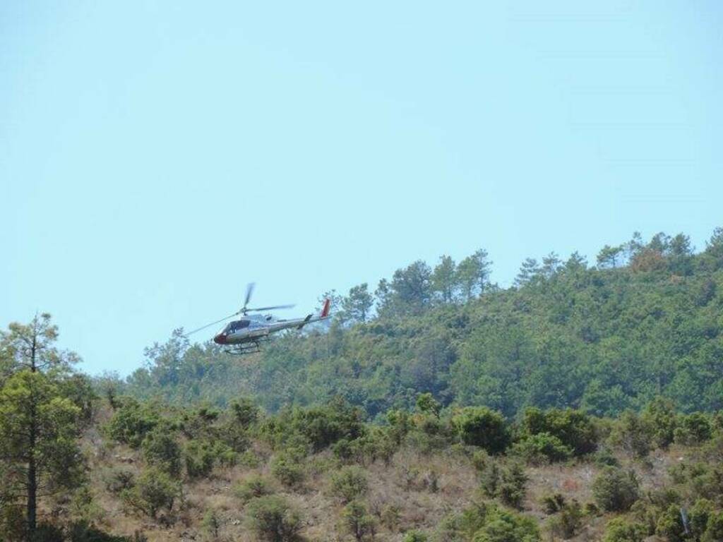 Incendio a Mezzema di Deiva Marina, foto di un residente