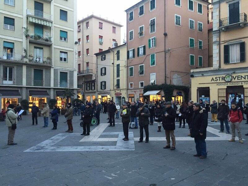 Sentinelle in piedi