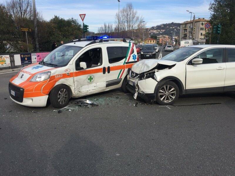 Incidente stradale in Via della Pianta