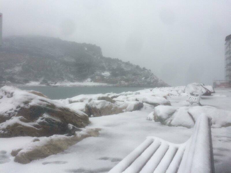 Gli scoglietti di Porto Venere sotto la neve