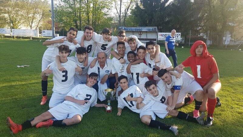 I Giovanissimi del Magra Azzurri che hanno conquistato il torneo di Borgotaro.