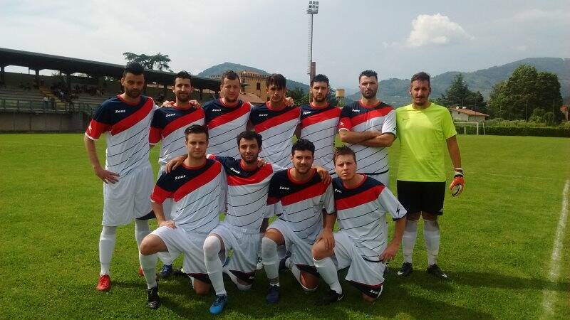 Il San Miniato che ha vinto la finale play off regionale di II Categoria toscana.