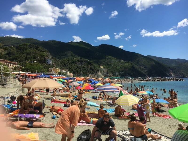 Spiaggia libera a Monterosso