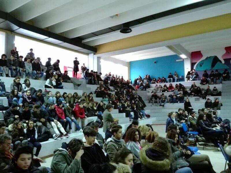 Gli studenti del Parentucelli nell'auditorium 