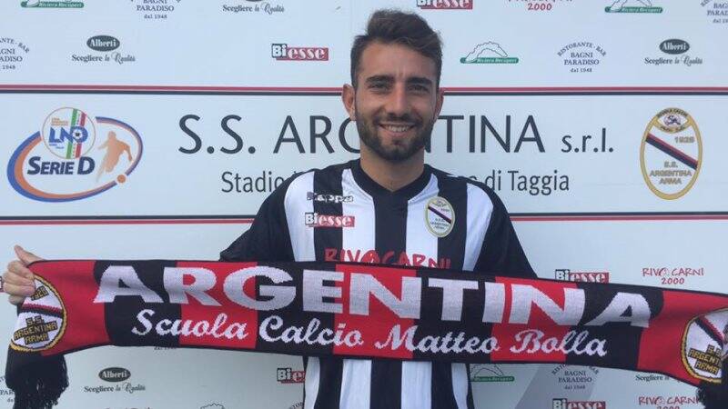 Domenico Vitiello durante la presentazione con l'Argentina di Arma di Taggia.