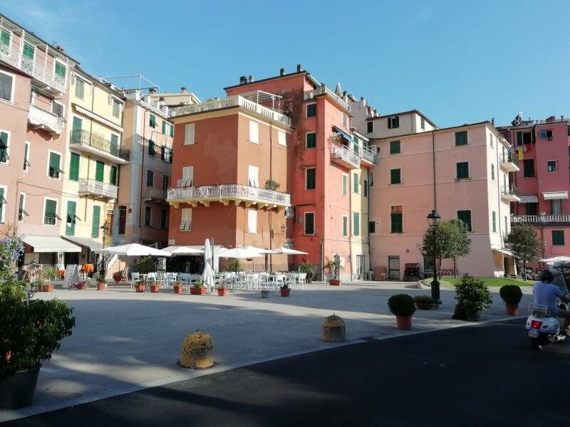 Lerici, Piazza Battisti