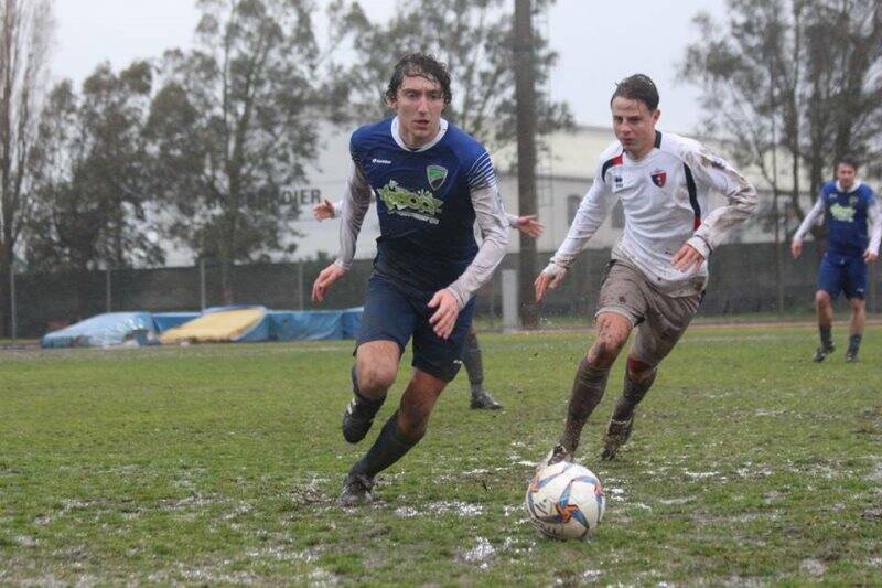 Matteo Fazio, difensore classe '97, impegnato con la maglia del Valdivara 5 Terre nella trasferta di Vado.