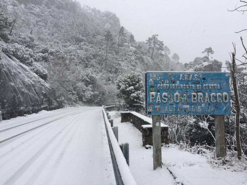 Passo del Bracco innevato