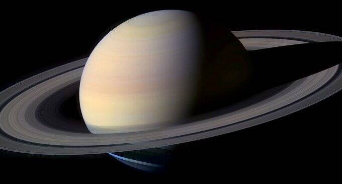 Saturno