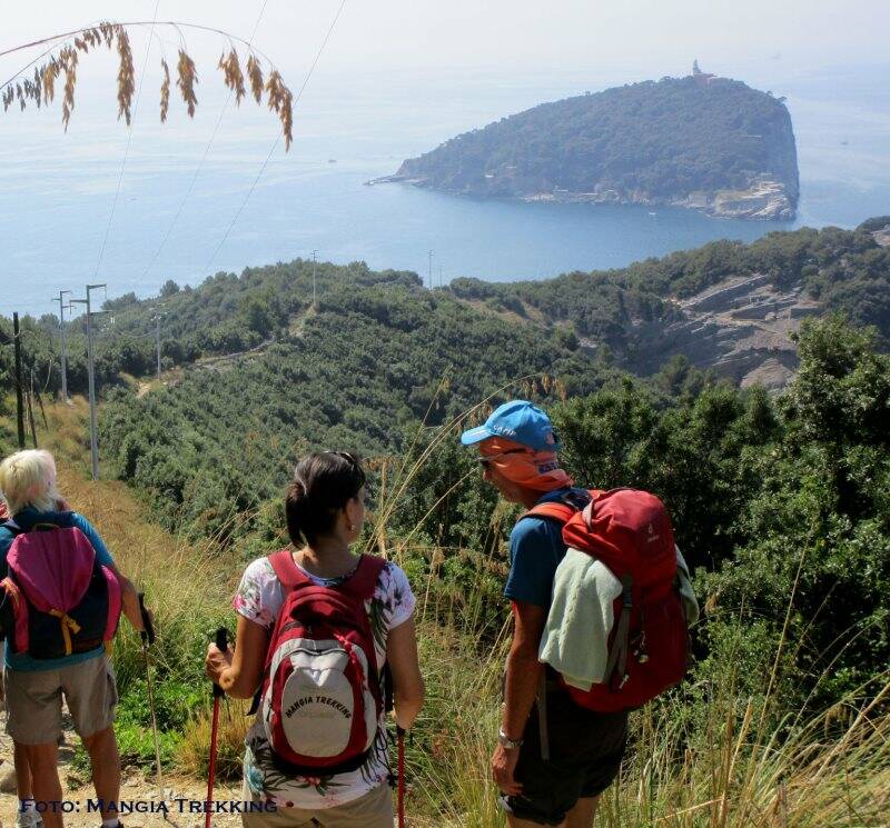 Escursionisti di Mangia Trekking sull'isola Palmaria 