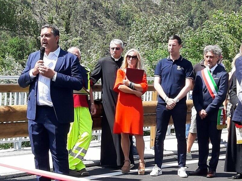 L'inaugurazione del nuovo ponte di Rocchetta