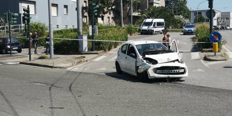 Incidente stradale in Via Prosperi