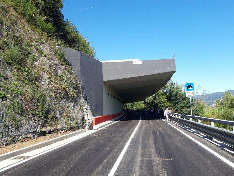 L'inaugurazione della prima galleria paramassi della Ripa