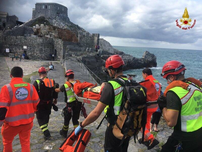 Soccorso a Porto Venere, turista ferita sul sentiero