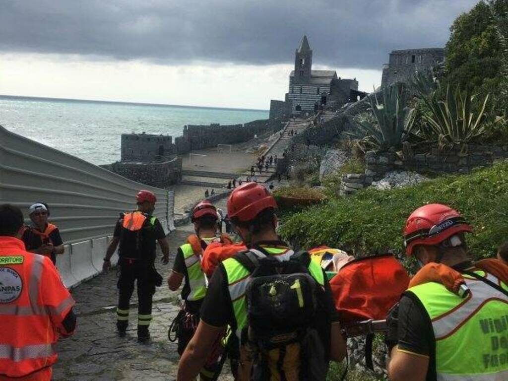 Soccorso a Porto Venere, turista ferita sul sentiero