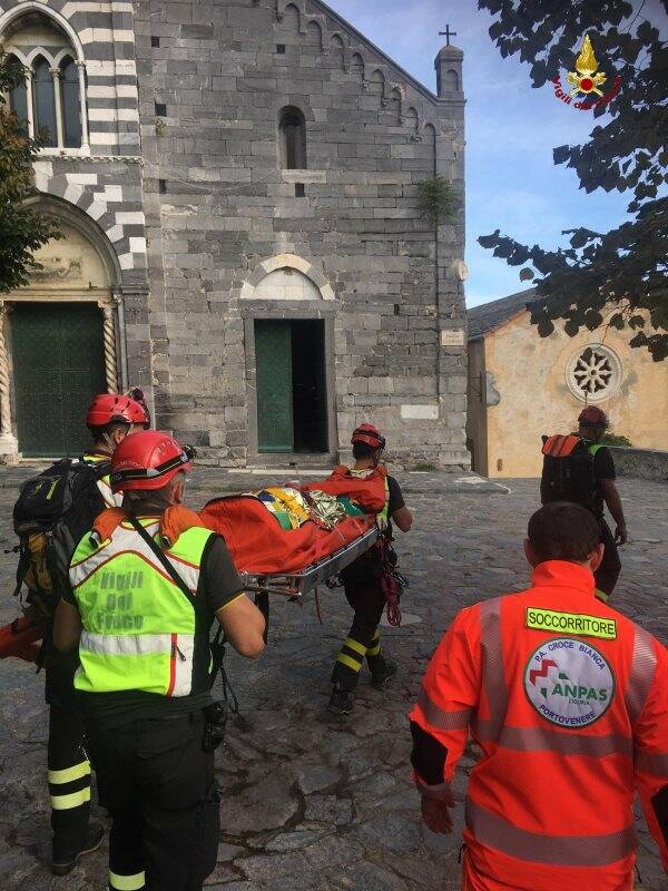 Soccorso a Porto Venere, turista ferita sul sentiero