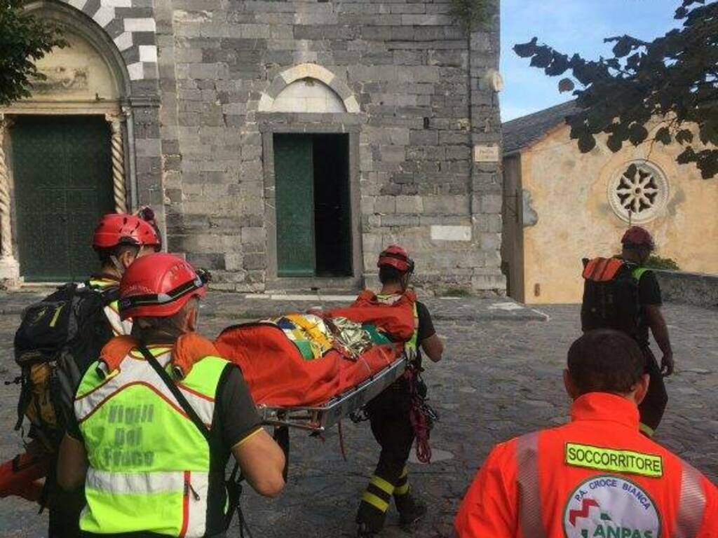 Soccorso a Porto Venere, turista ferita sul sentiero