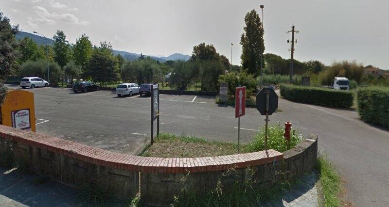 Parcheggio area verde di Sarzanello