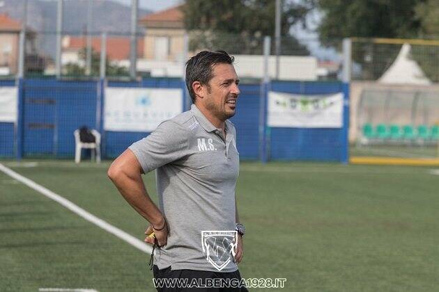 L'allenatore dell'Albenga Matteo Solari.