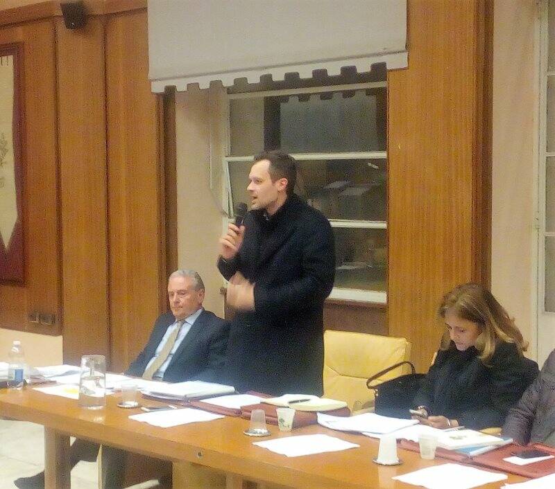 Andrea Ornati interviene in consiglio comunale, novembre 2017