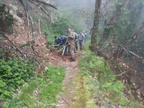 I cacciatori al lavoro sulla "strada rossa"