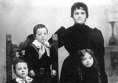 Pia Segheri Bartolini con i suoi figli