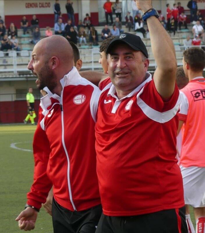 Mister Marco Corrado e mister Andrea Vaccarezza con la Genova Calcio.