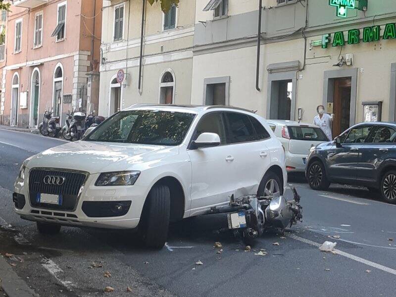 Incidente auto-moto a Marola