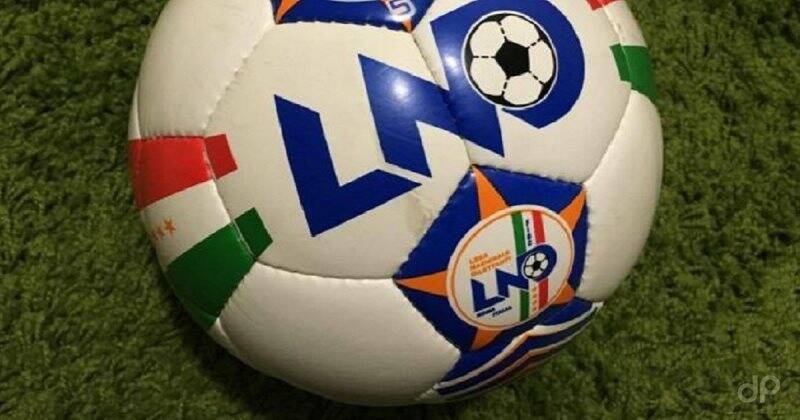 Il pallone da gara della LND.