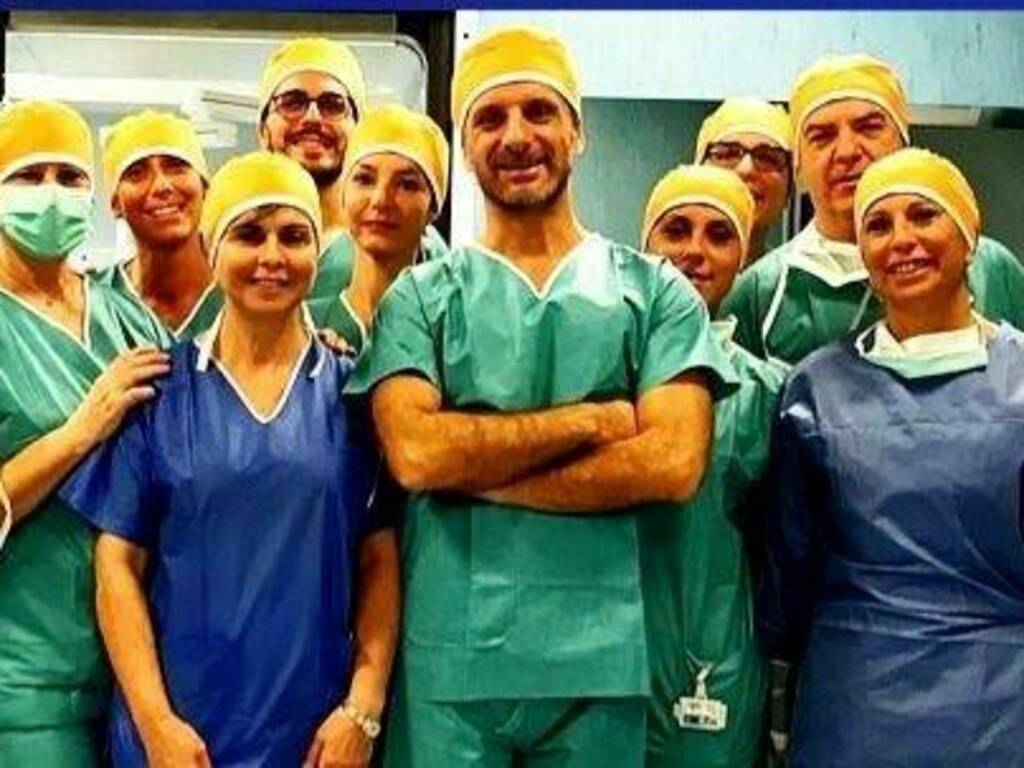 Il live surgery del Sant'Andrea fa scuola: Stefano Berti e la sua equipe