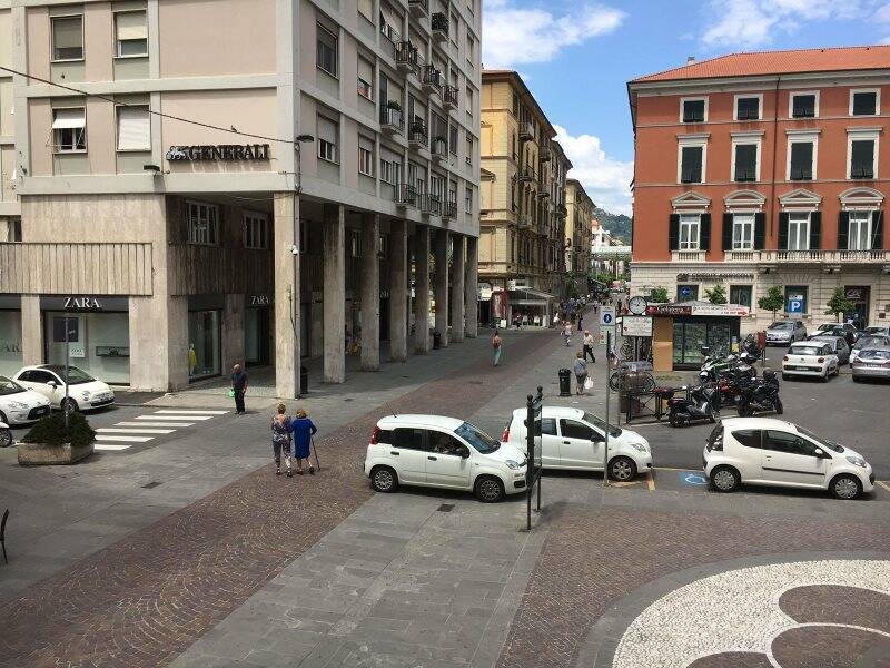 Corso Cavour e Piazza Beverini