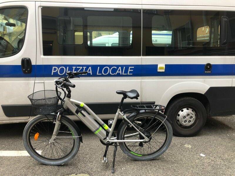 La bici sequestrata dalla Polizia Locale della Spezia