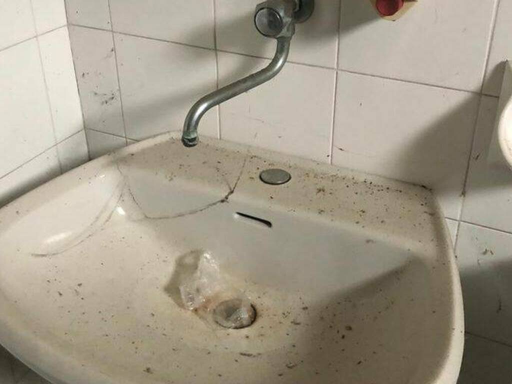 Bagni della palestra di Vezzano