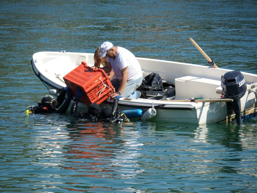 Operazione Marepulito a Le Grazie