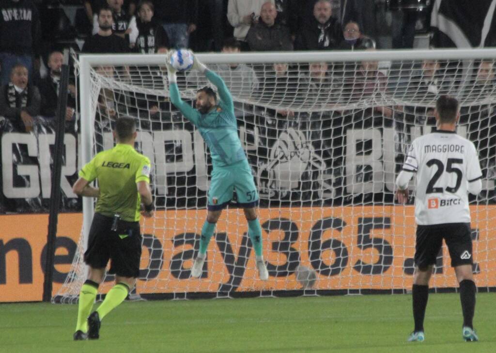 Salvatore Sirigu