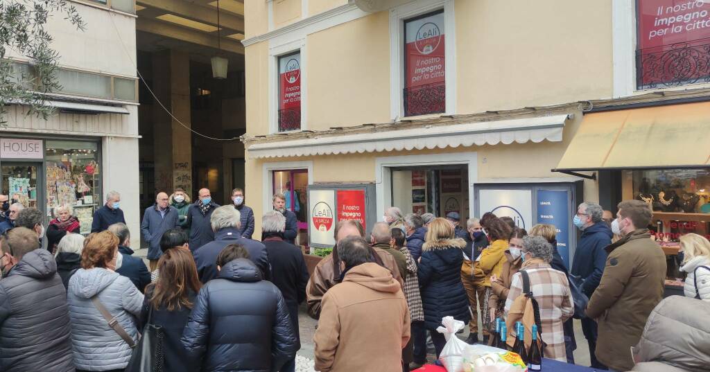 L'inaugurazione della sede di Leali a Spezia in Largo Caffarata