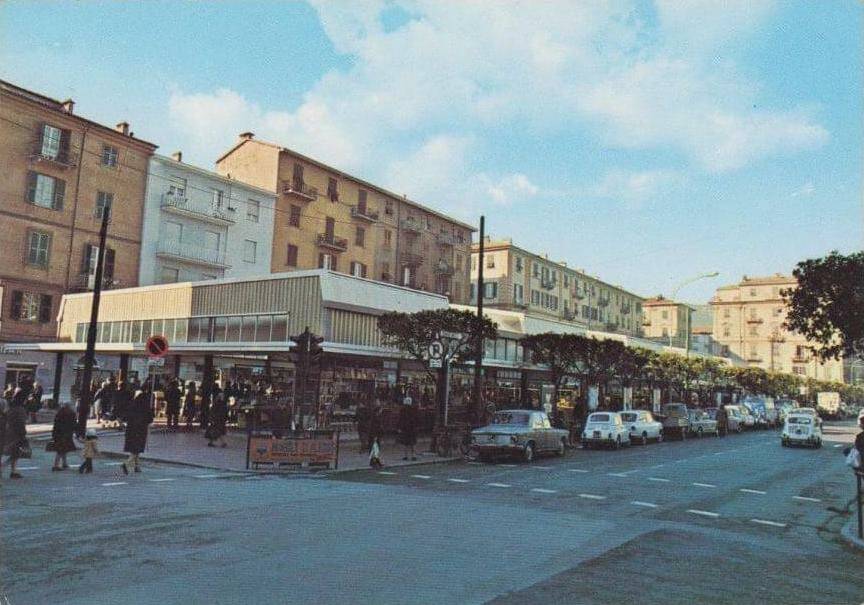 Piazza Cavour e la copertura anni 70-2000