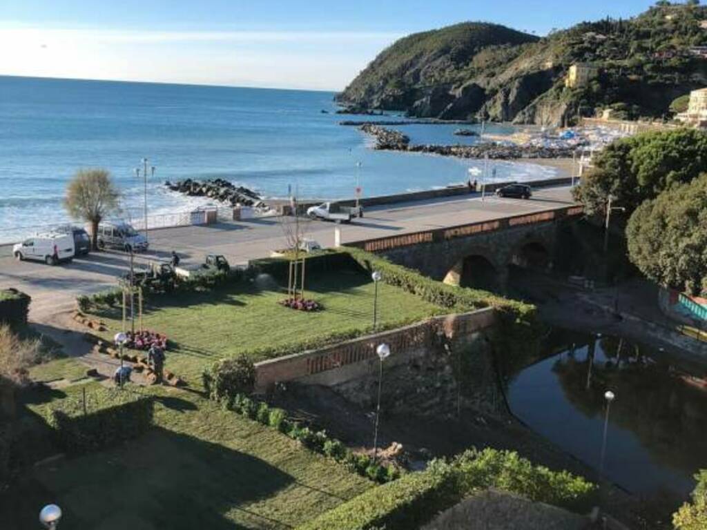 Giardini ex stazione fs Levanto