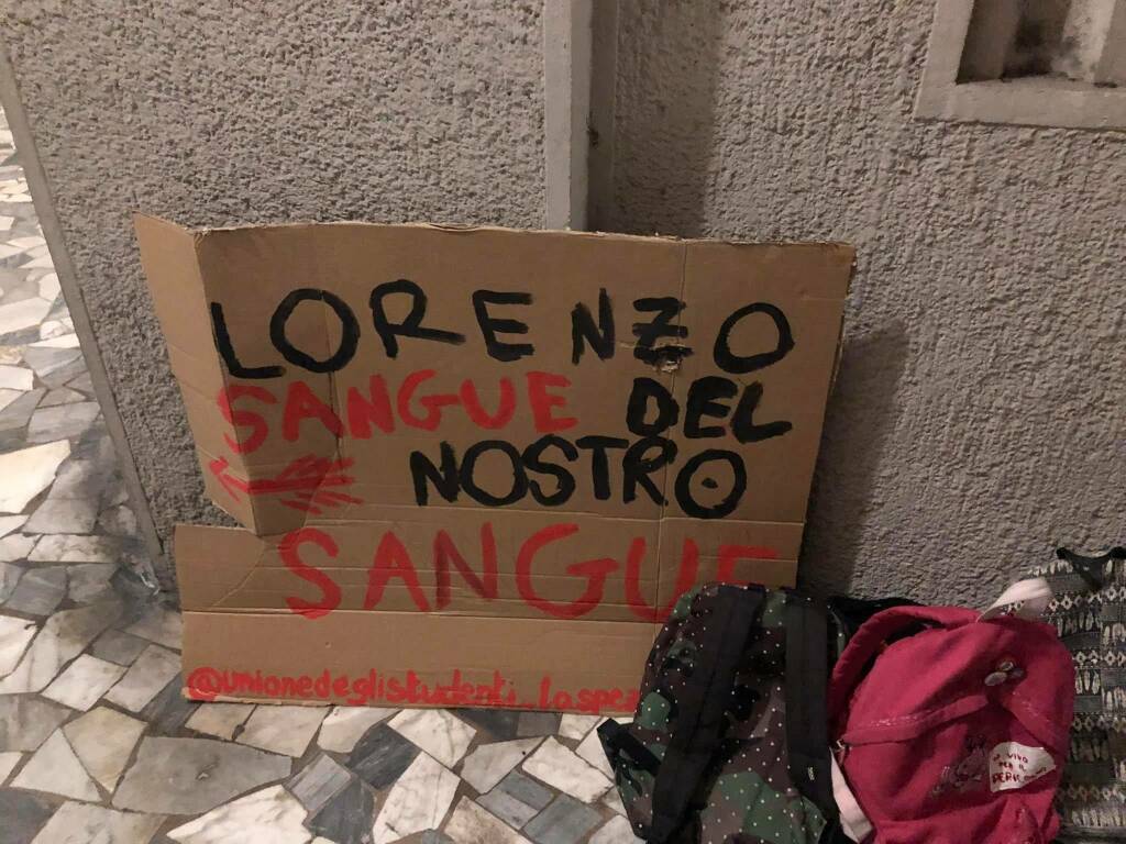 Presidio sotto la Provincia a seguito della tragica scomparsa di Lorenzo Parelli (foto Cgil La Spezia)