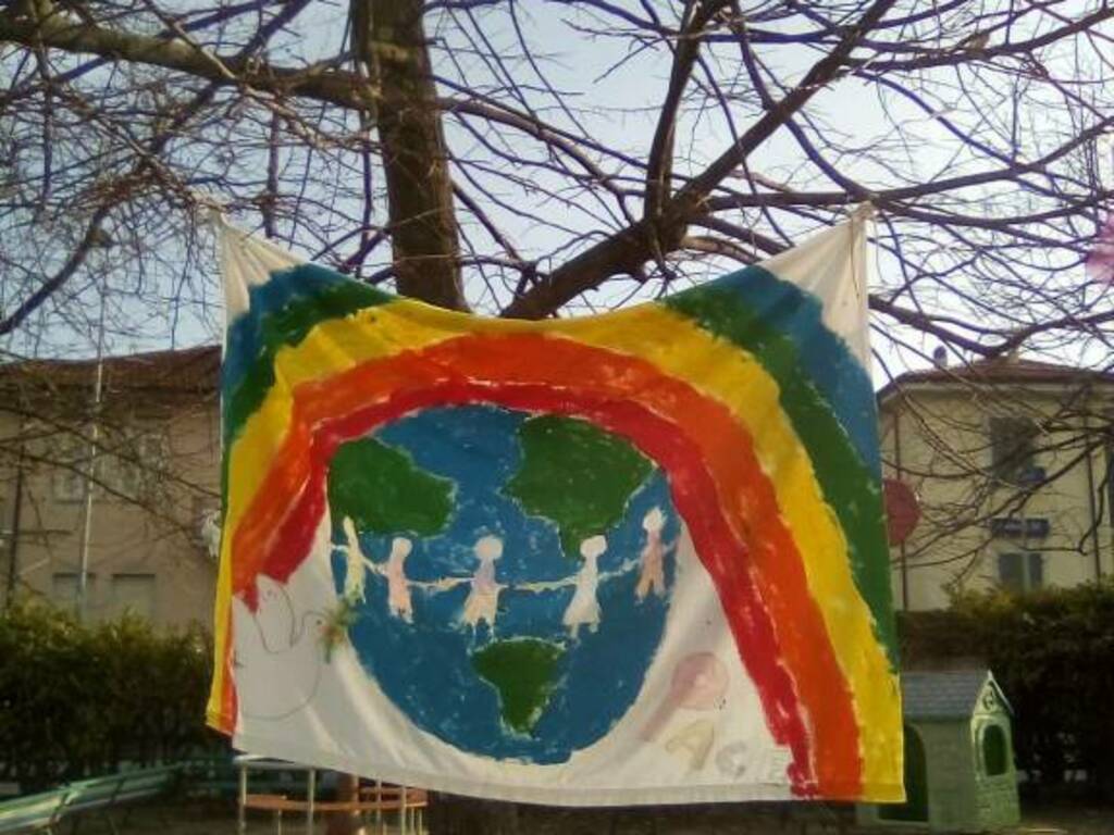 I manifesti con cui i bambini delle scuole spezzine chiedono la pace