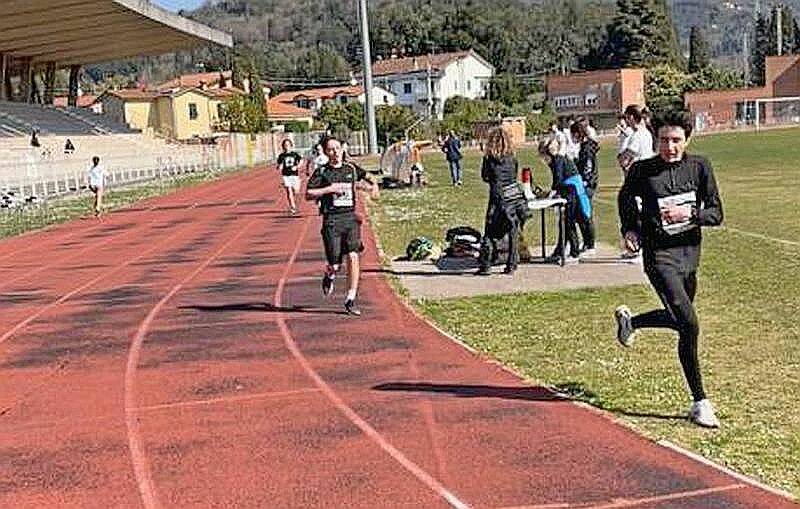 Campionati d'istituto di atletica leggera al Luperi