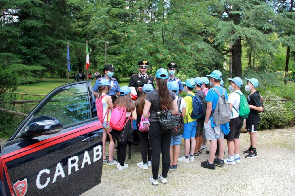 I Carabinieri forestali incontrano gli alunni