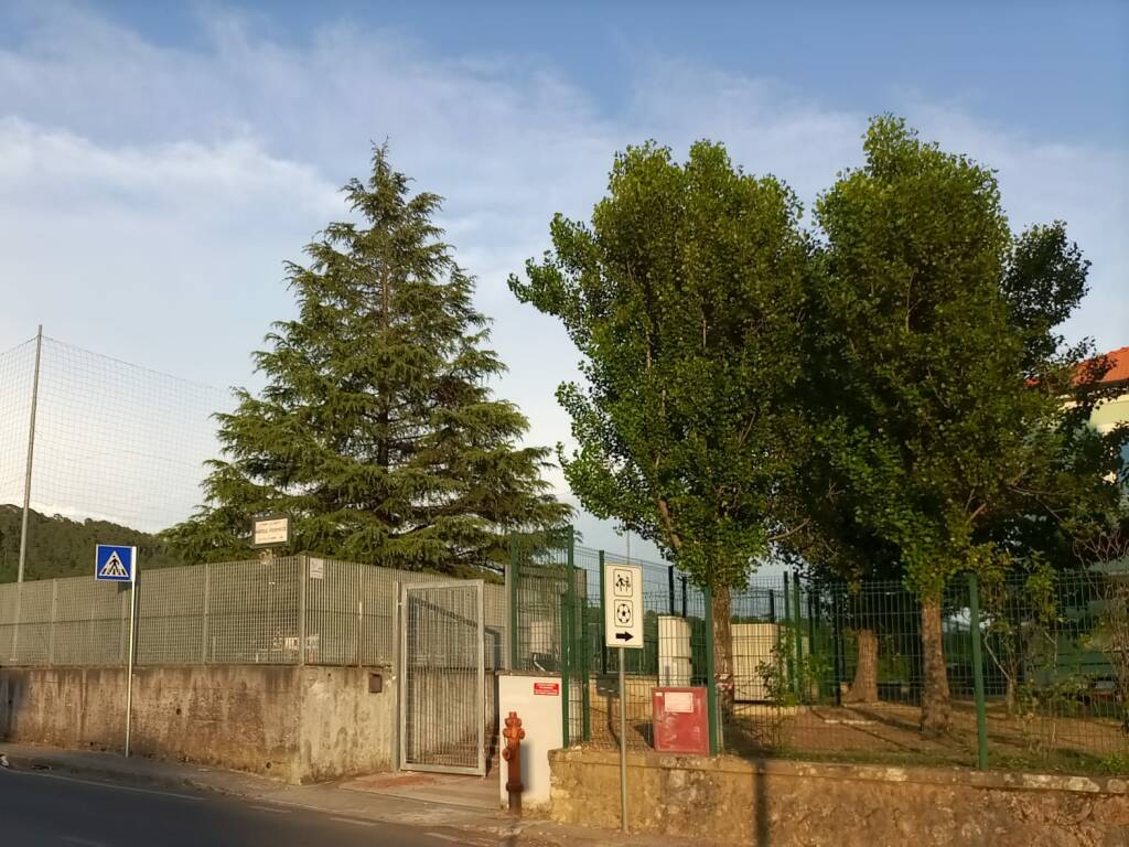 L'ingresso del campo Matelli e della scuola elementare della Madonnetta