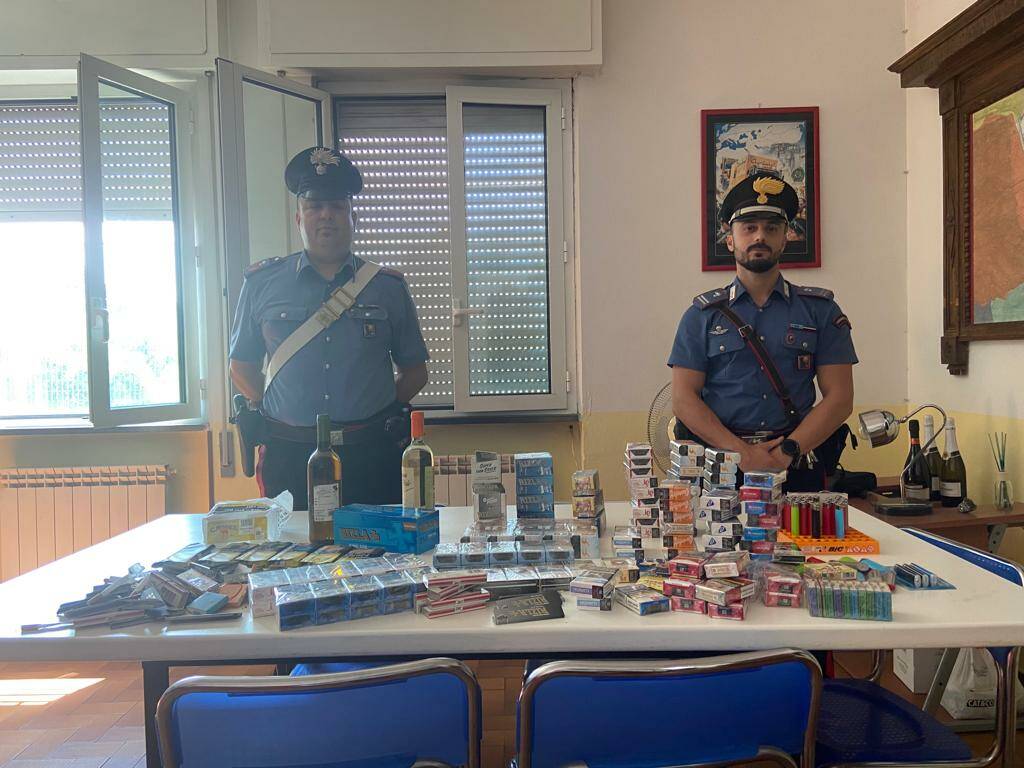 I carabinieri con la refurtiva