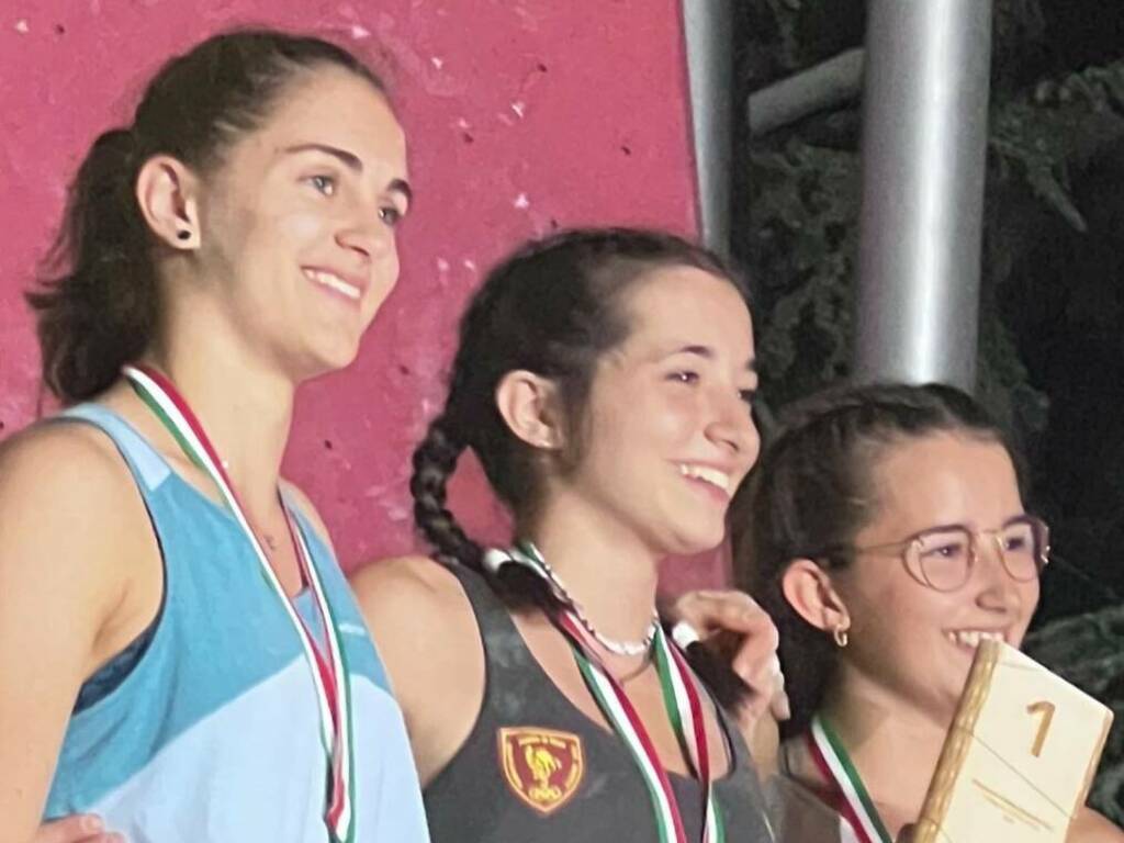 Viola Battistella premiata ad Arco di Trento come campionessa italiana  under 20